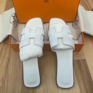 Hermès Oran white sandals 38.5
